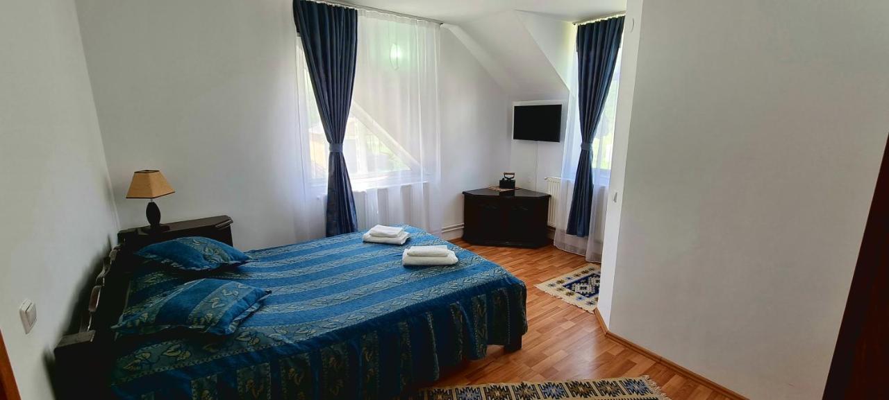 Pensiunea Miraj Polovragi Exterior foto