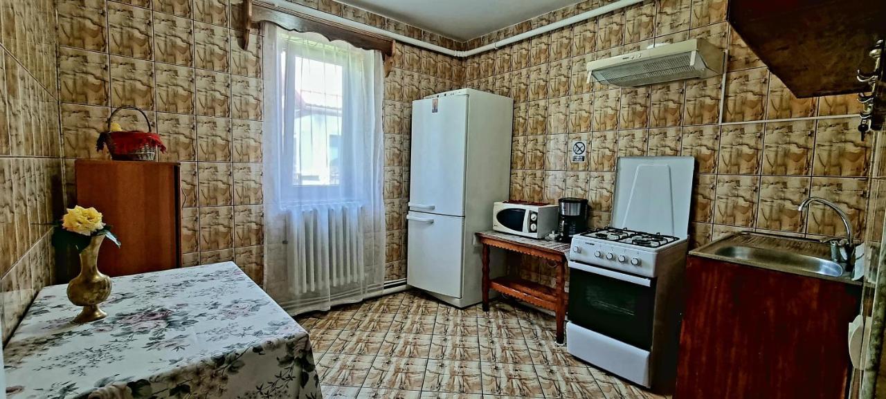 Pensiunea Miraj Polovragi Exterior foto